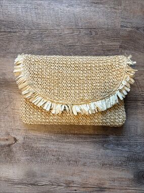Beachly Woven Straw Fringe Clutch